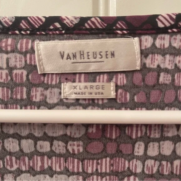 Van Heusen Women’s XL Purple and Gray Patterned Sleeveless Blouse with Ruffle - Picture 3 of 9